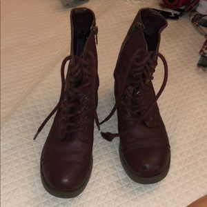 Combat boots dark maroon